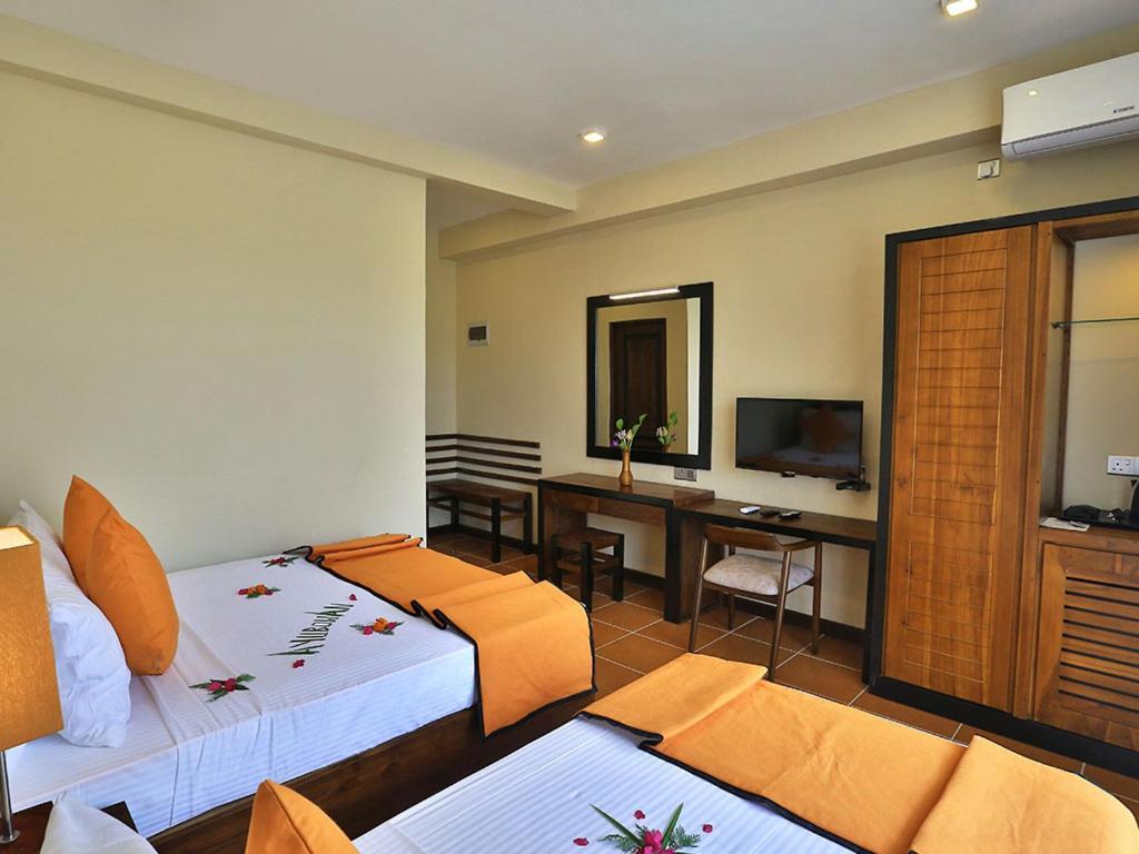 Lily'S Resort Habarana Exterior foto